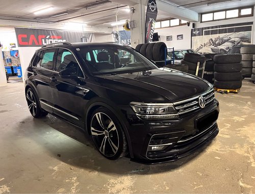 VW TIGUAN R-LINE TDI 190PS - nahezu Vollausstattung!